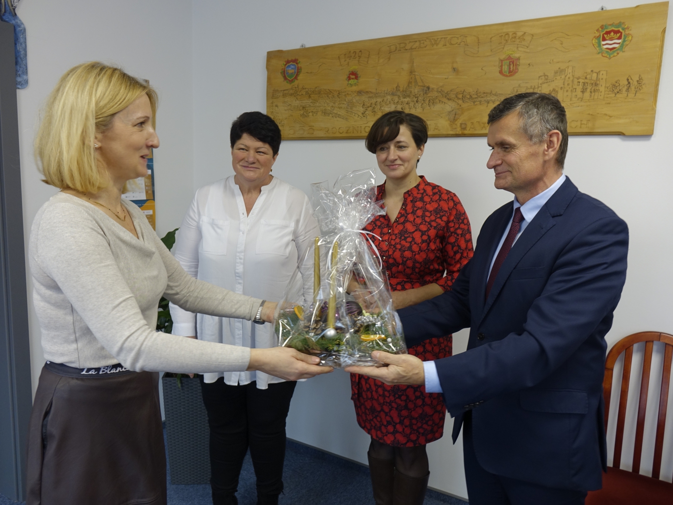 yrektor SP w Radzicach przekazuje podziękowania ofiarodawcom